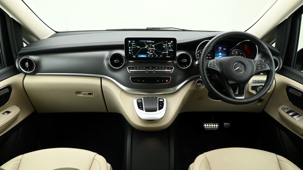 Mercedes-Benz V Class Image 13