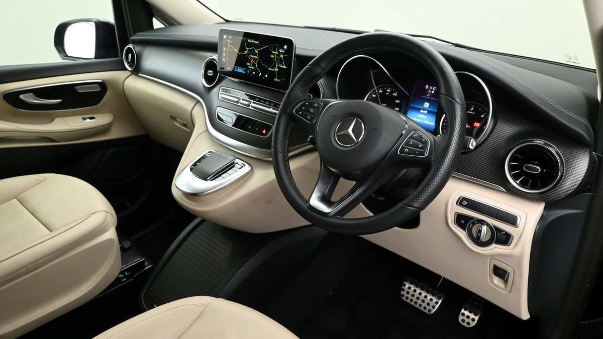 Mercedes-Benz V Class Image 2