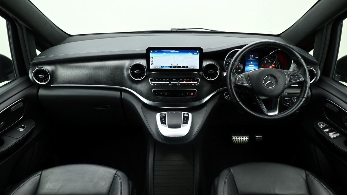 Mercedes-Benz V Class Image 14