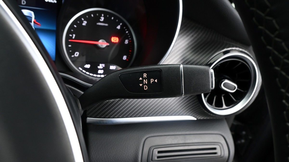 Mercedes-Benz V Class Image 2