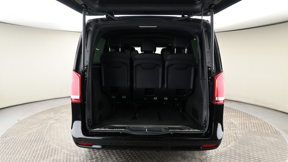 Mercedes-Benz V Class Image 10