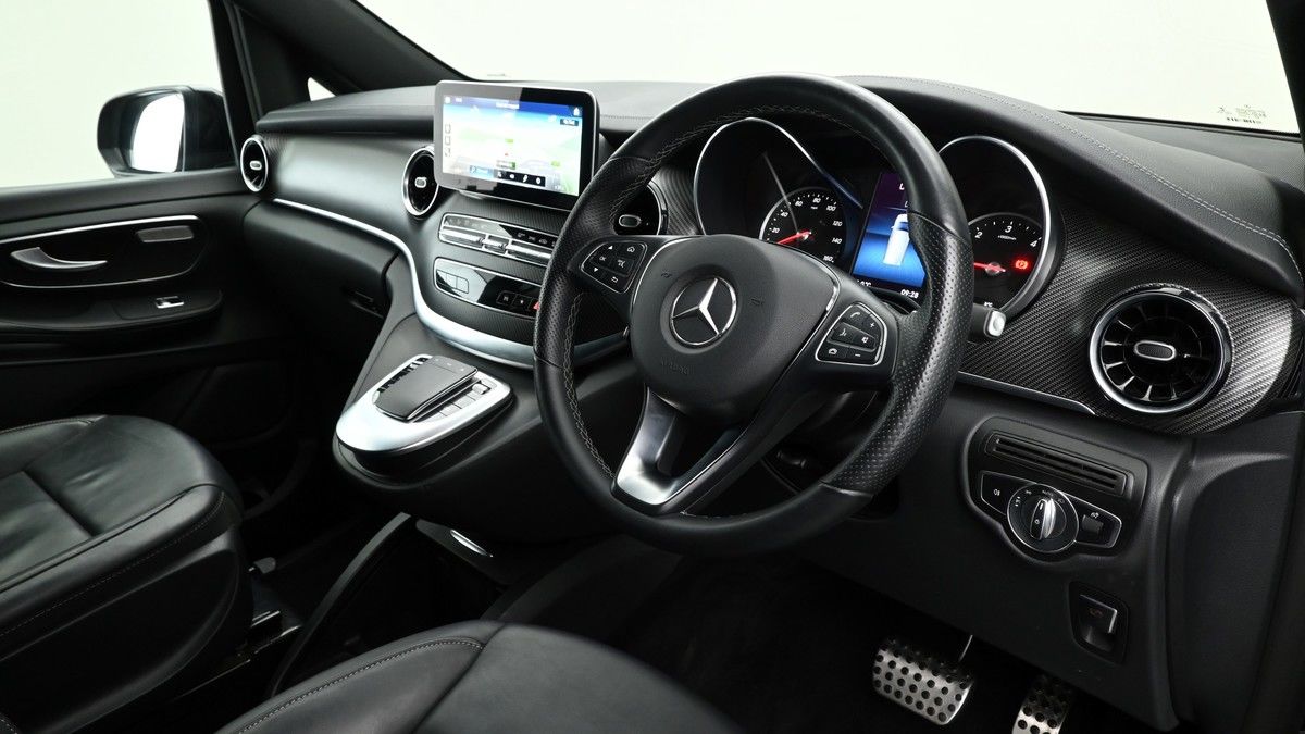 Mercedes-Benz V Class Image 3