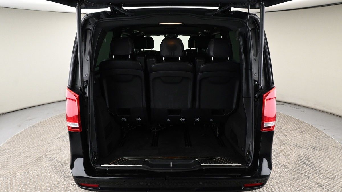 Mercedes-Benz V Class Image 10