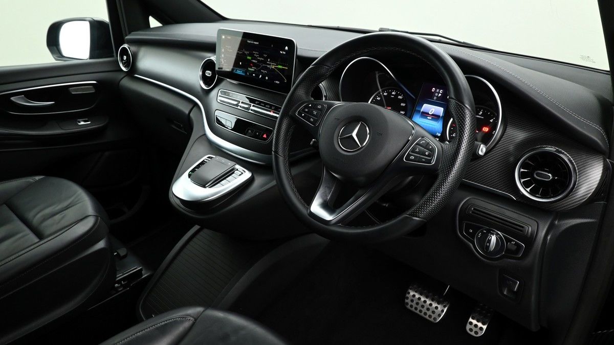 Mercedes-Benz V Class Image 2