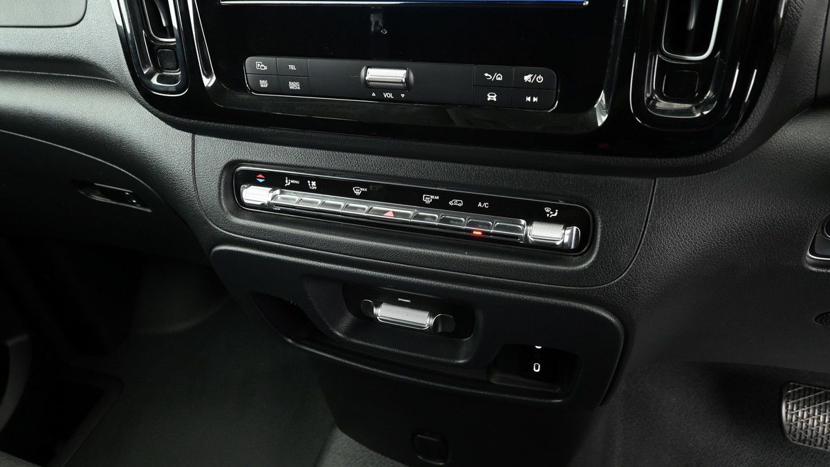 Mercedes-Benz Vito Image 12