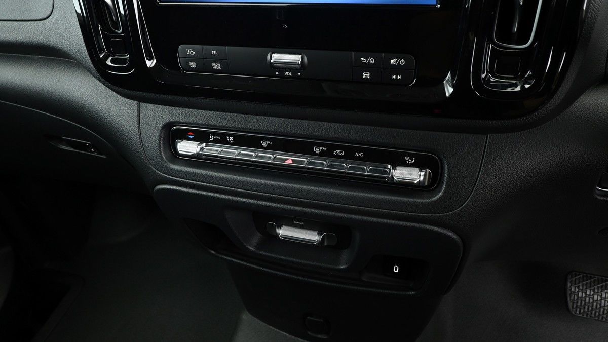 Mercedes-Benz Vito Image 12