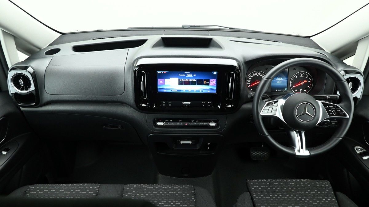 Mercedes-Benz Vito Image 14
