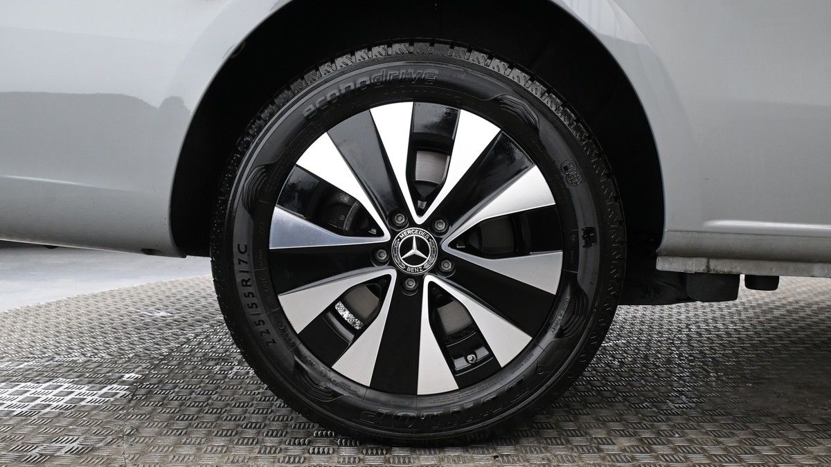 Mercedes-Benz Vito Image 9