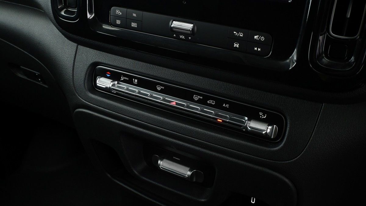 Mercedes-Benz Vito Image 11