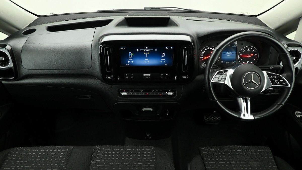 Mercedes-Benz Vito Image 13