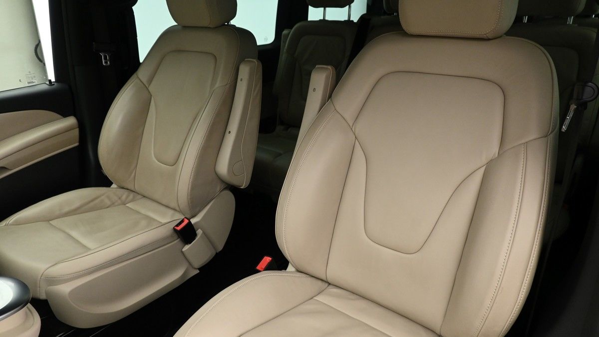 Mercedes-Benz V Class Image 3