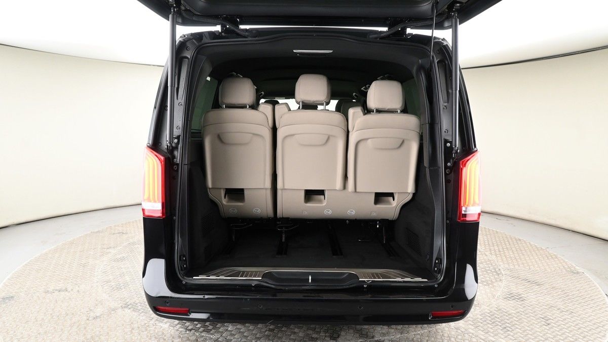 Mercedes-Benz V Class Image 10