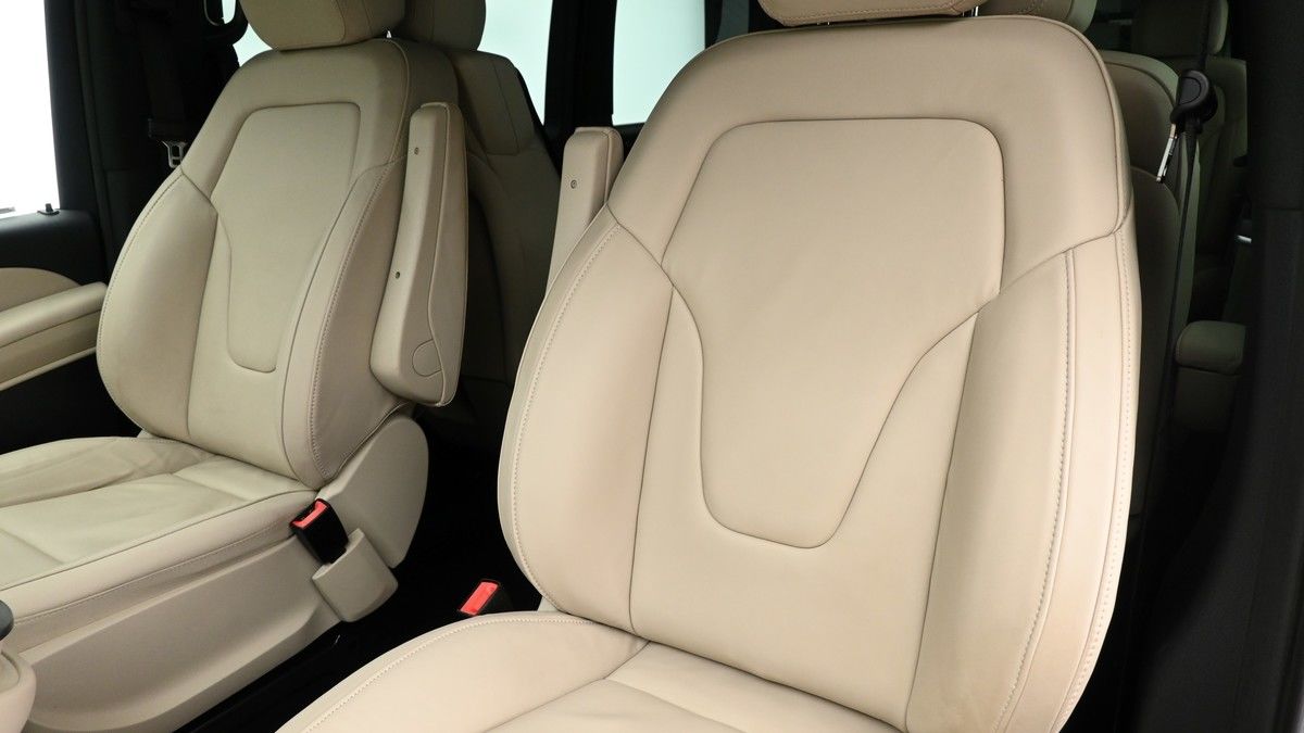 Mercedes-Benz V Class Image 4