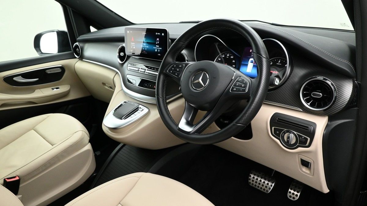 Mercedes-Benz V Class Image 3