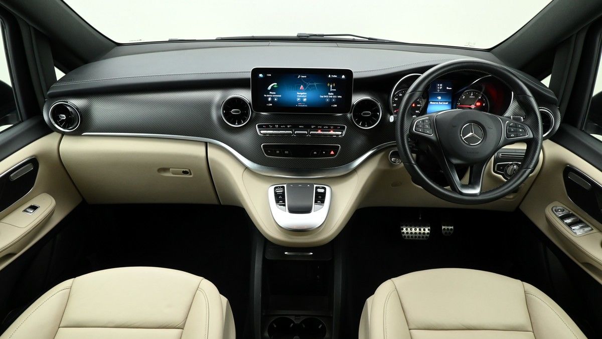Mercedes-Benz V Class Image 14