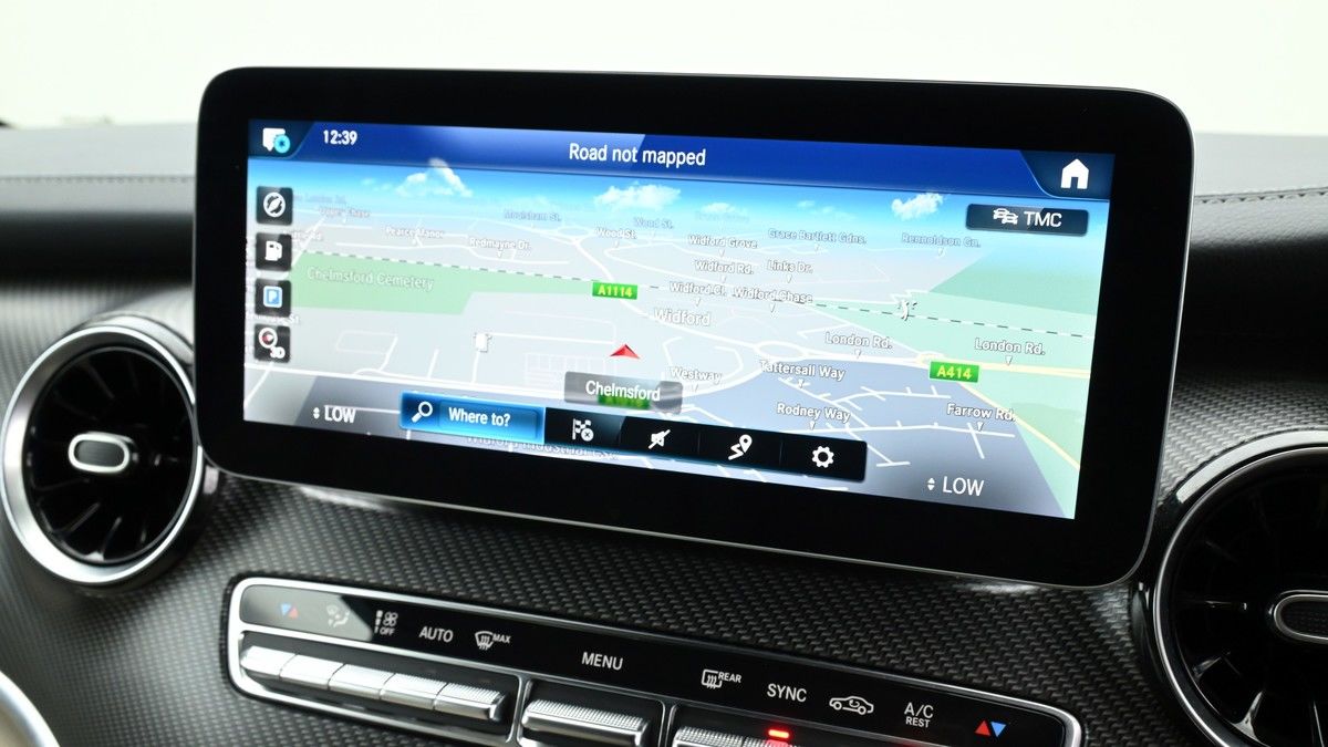 Mercedes-Benz V Class Image 11