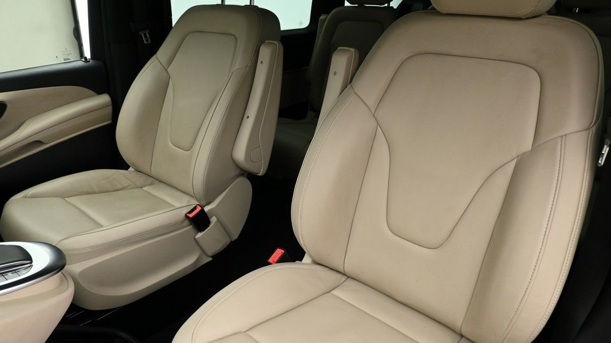 Mercedes-Benz V Class Image 4