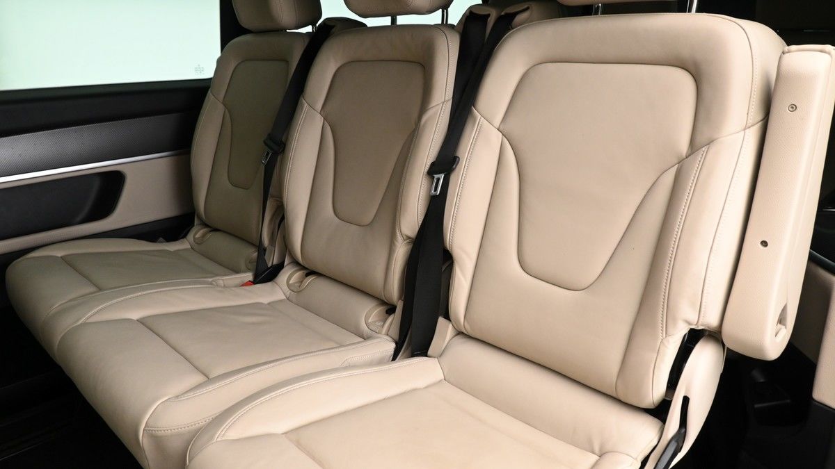Mercedes-Benz V Class Image 5