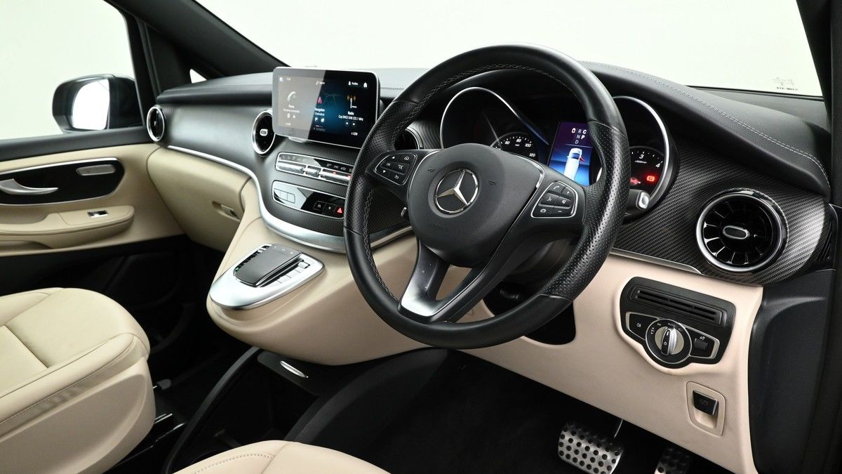 Mercedes-Benz V Class Image 3