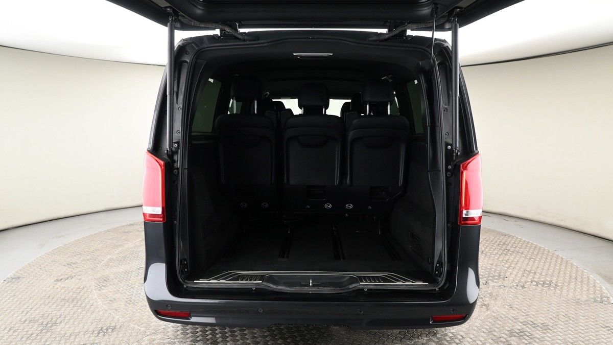 Mercedes-Benz V Class Image 10