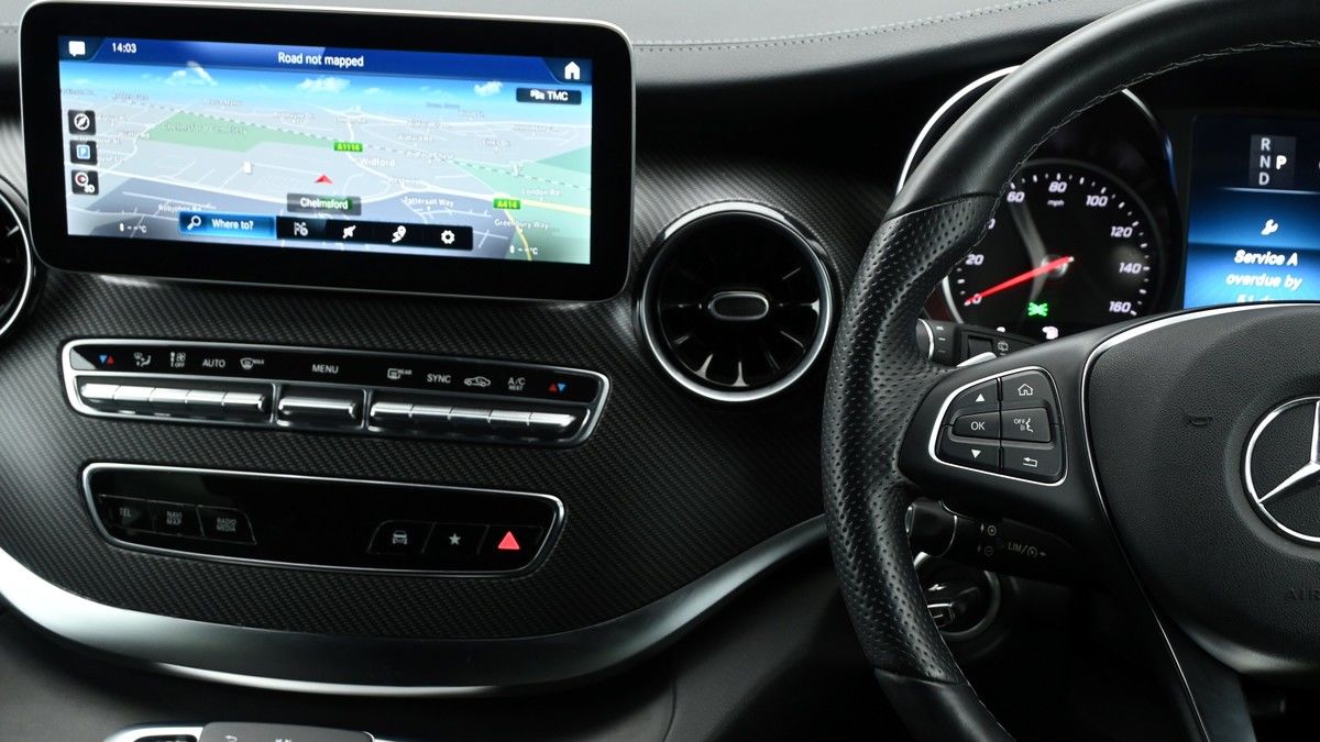 Mercedes-Benz V Class Image 15