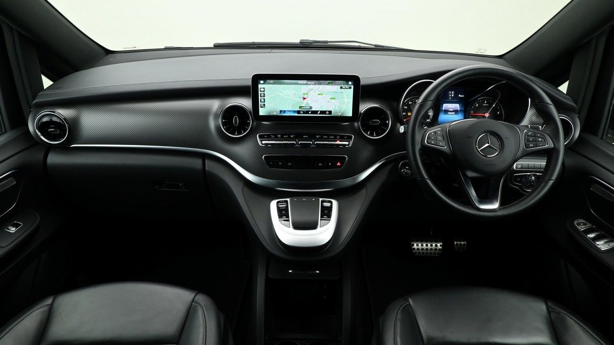 Mercedes-Benz V Class Image 14