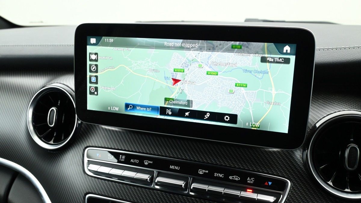 Mercedes-Benz V Class Image 11