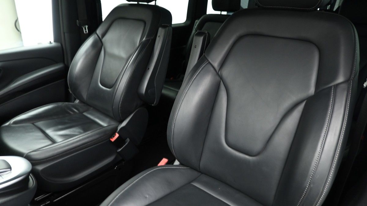 Mercedes-Benz V Class Image 4