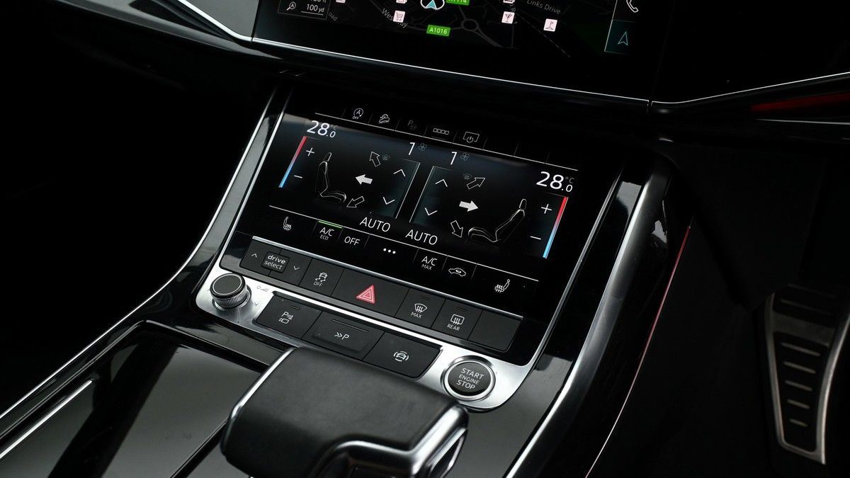 Audi Q7 Image 12
