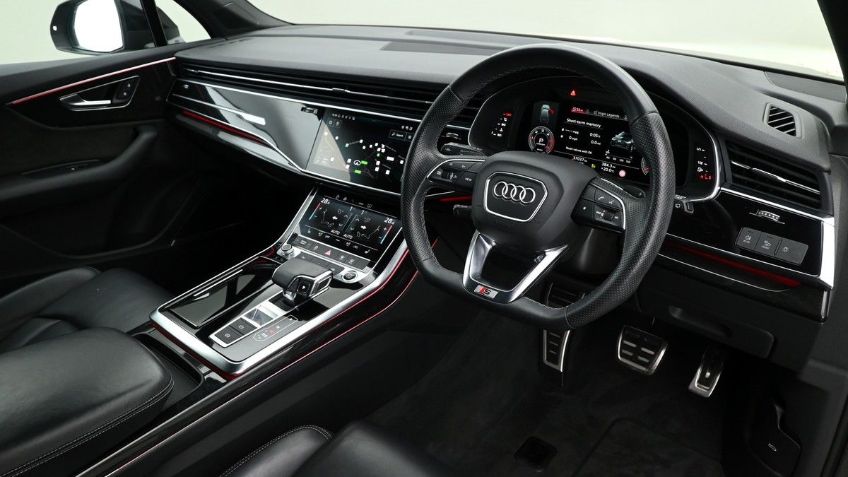 Audi Q7 Image 3