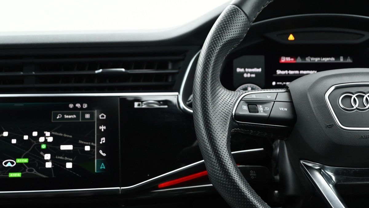 Audi Q7 Image 15