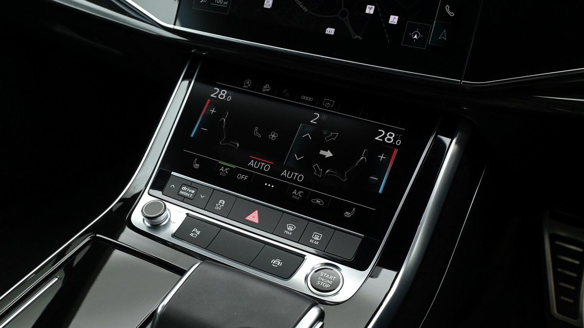 Audi Q7 Image 11
