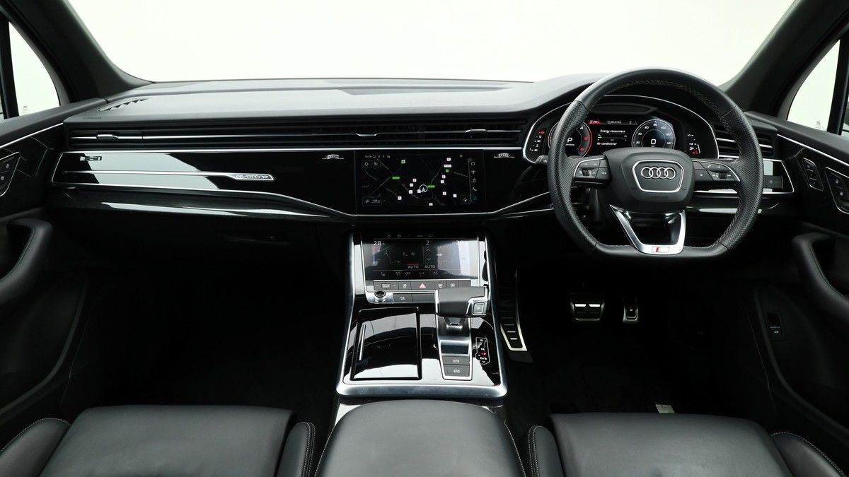 Audi Q7 Image 13