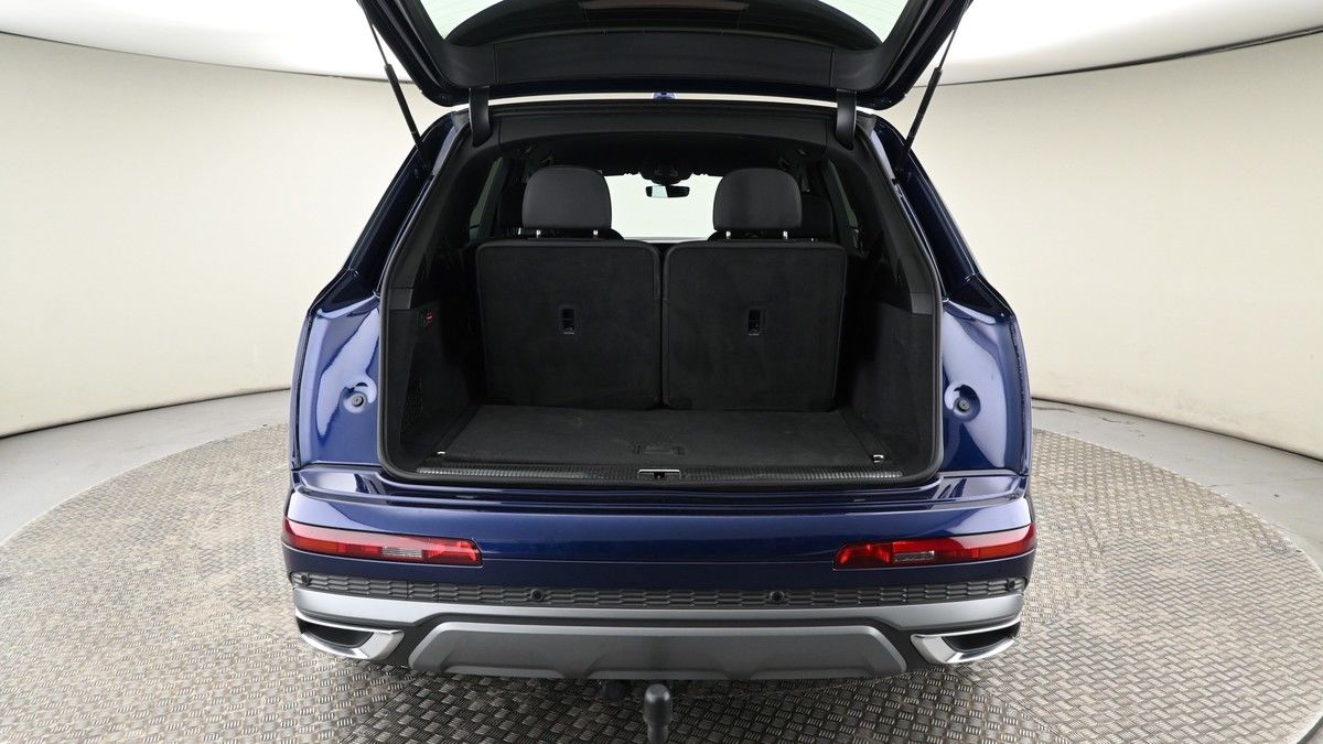 Audi Q7 Image 10