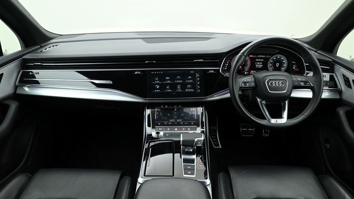Audi Q7 Image 14