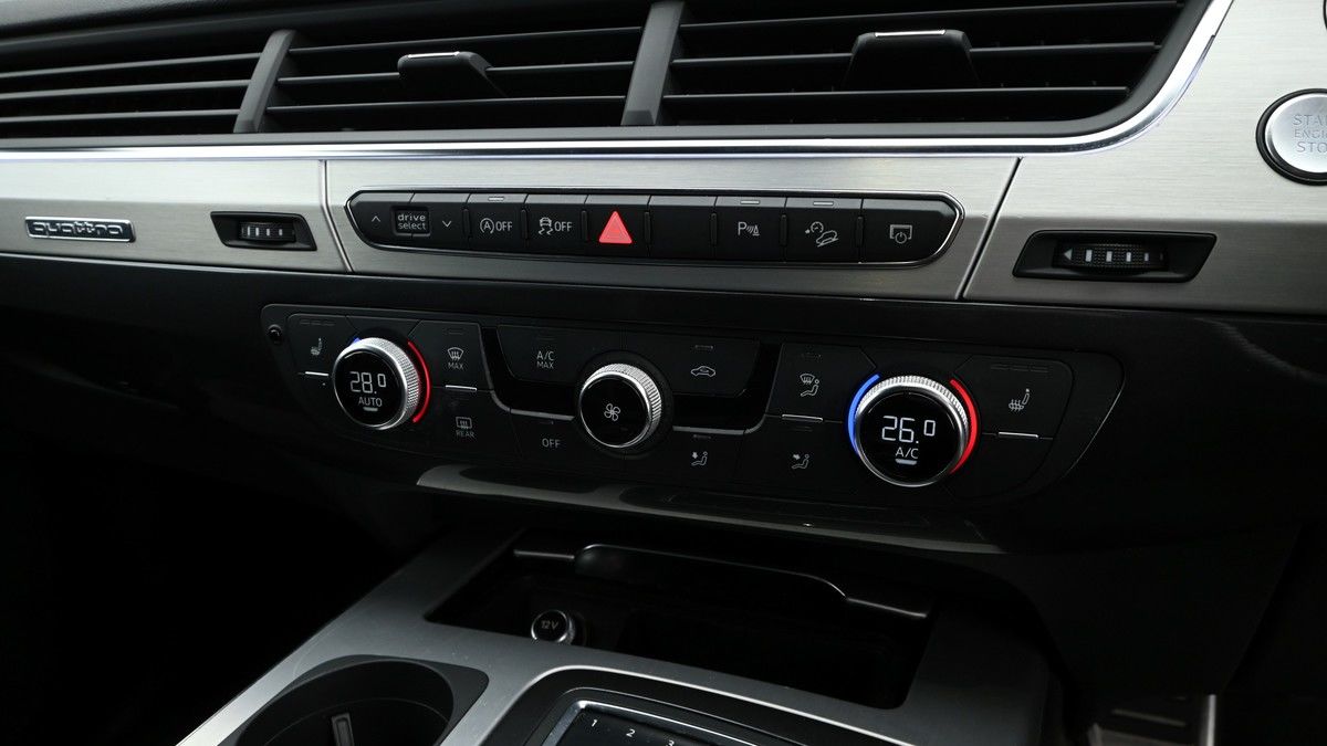 Audi Q7 Image 12