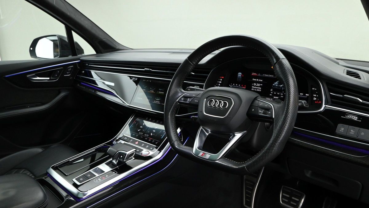 Audi SQ7 Image 3