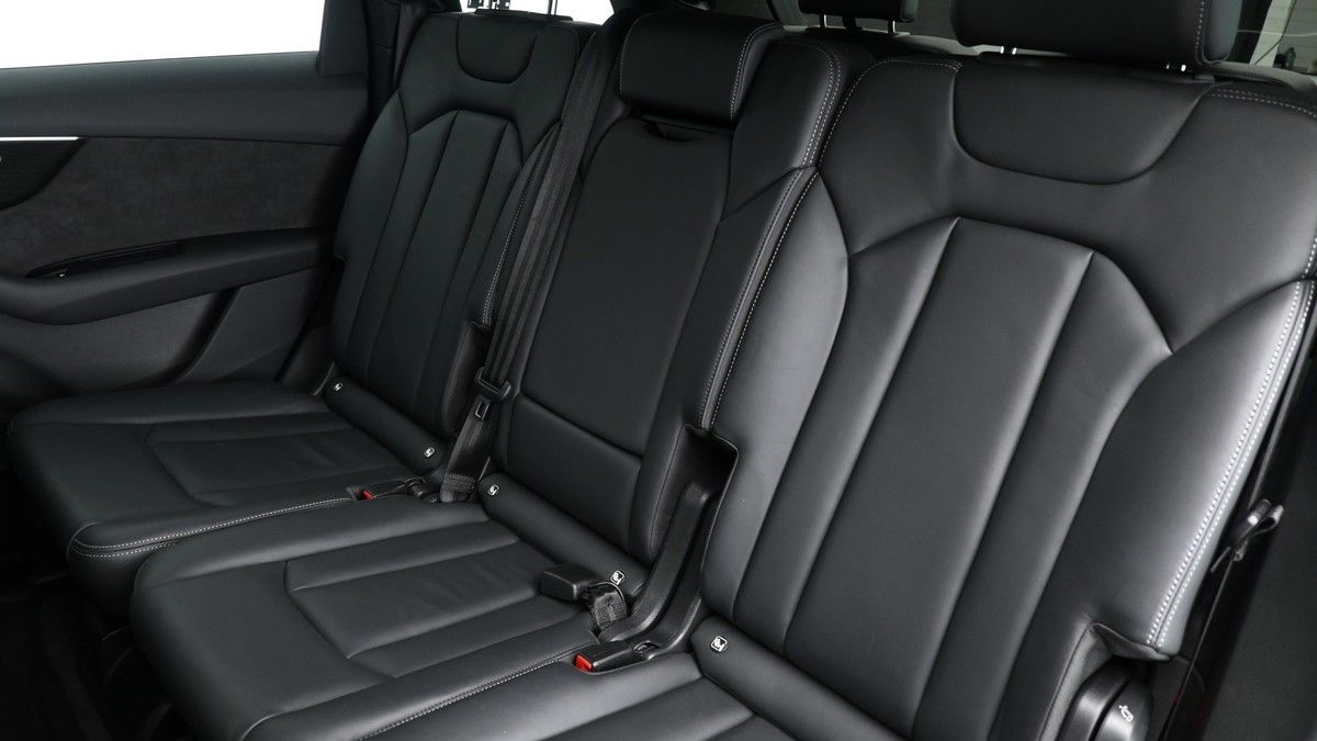 Audi Q7 Image 5