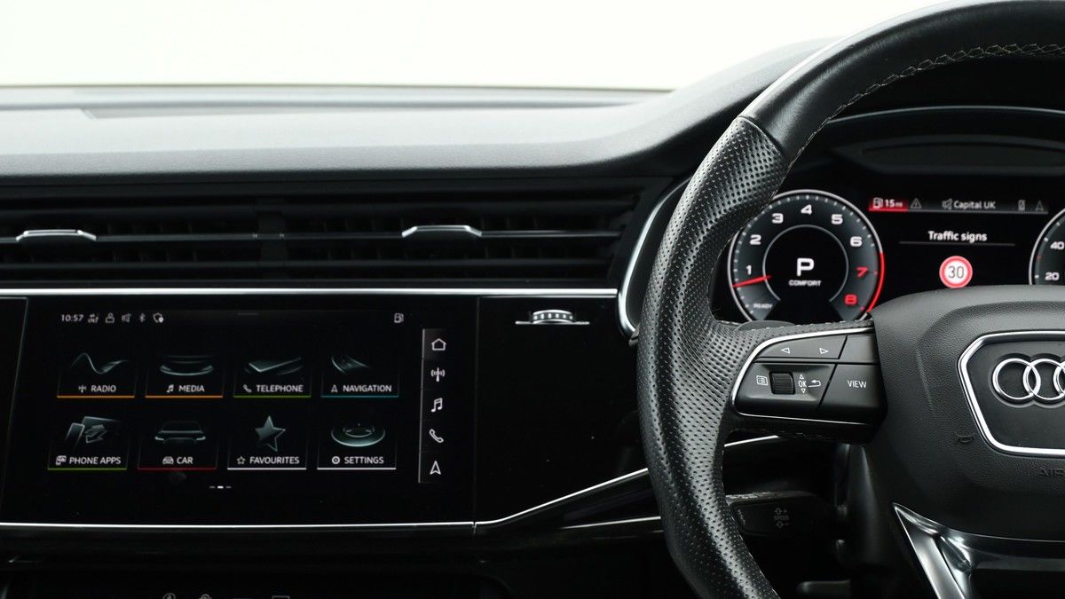 Audi Q7 Image 15