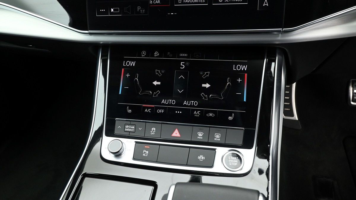 Audi Q7 Image 12