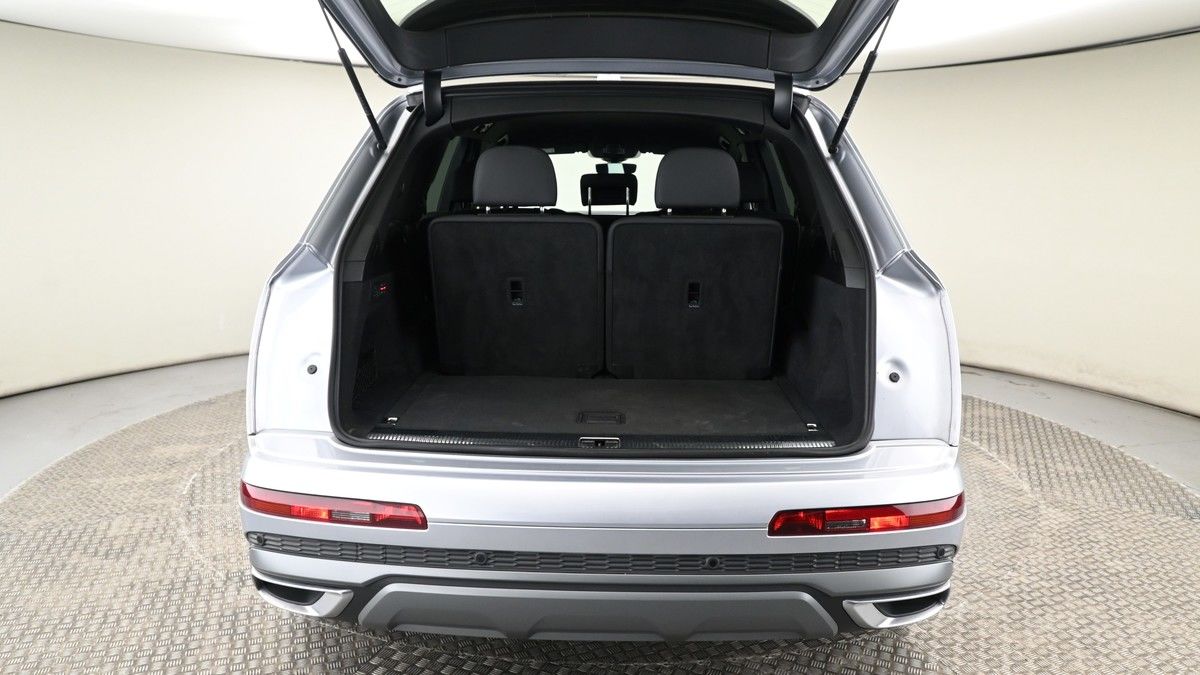 Audi Q7 Image 10