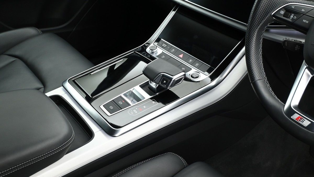 Audi Q7 Image 2