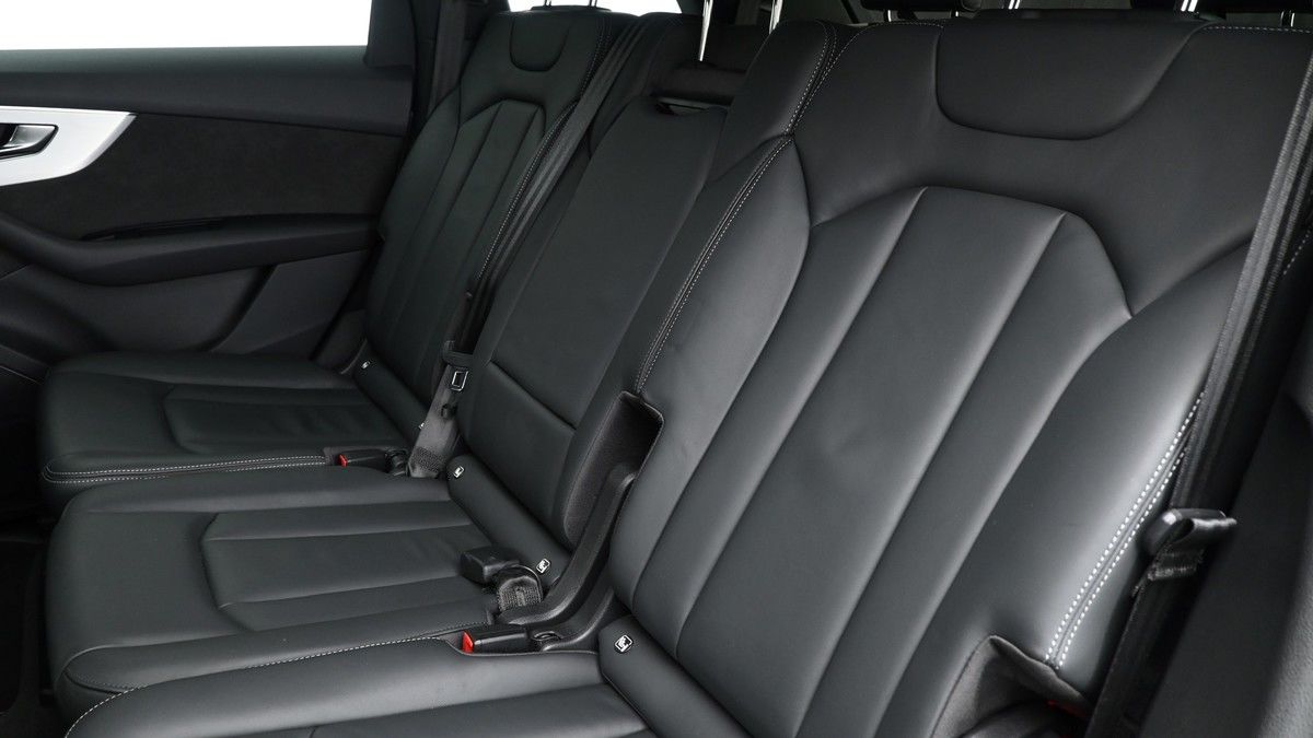 Audi Q7 Image 5