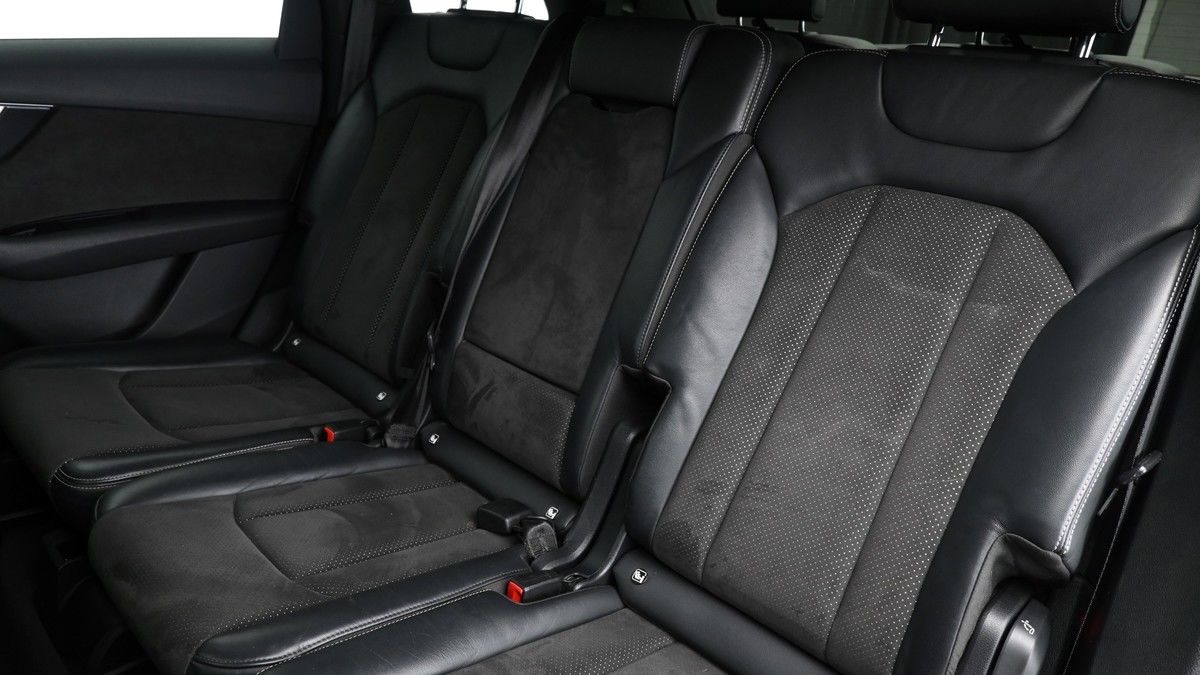 Audi Q7 Image 5