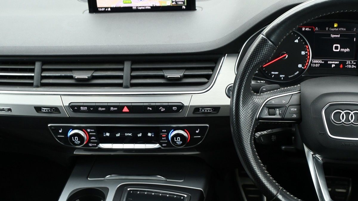 Audi Q7 Image 15