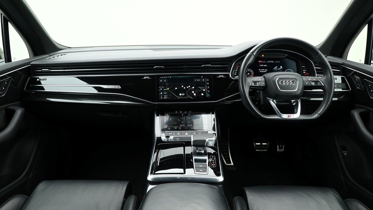 Audi Q7 Image 13