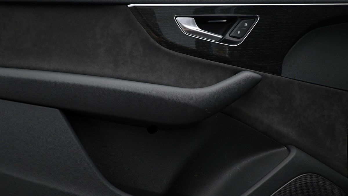 Audi Q7 Image 12