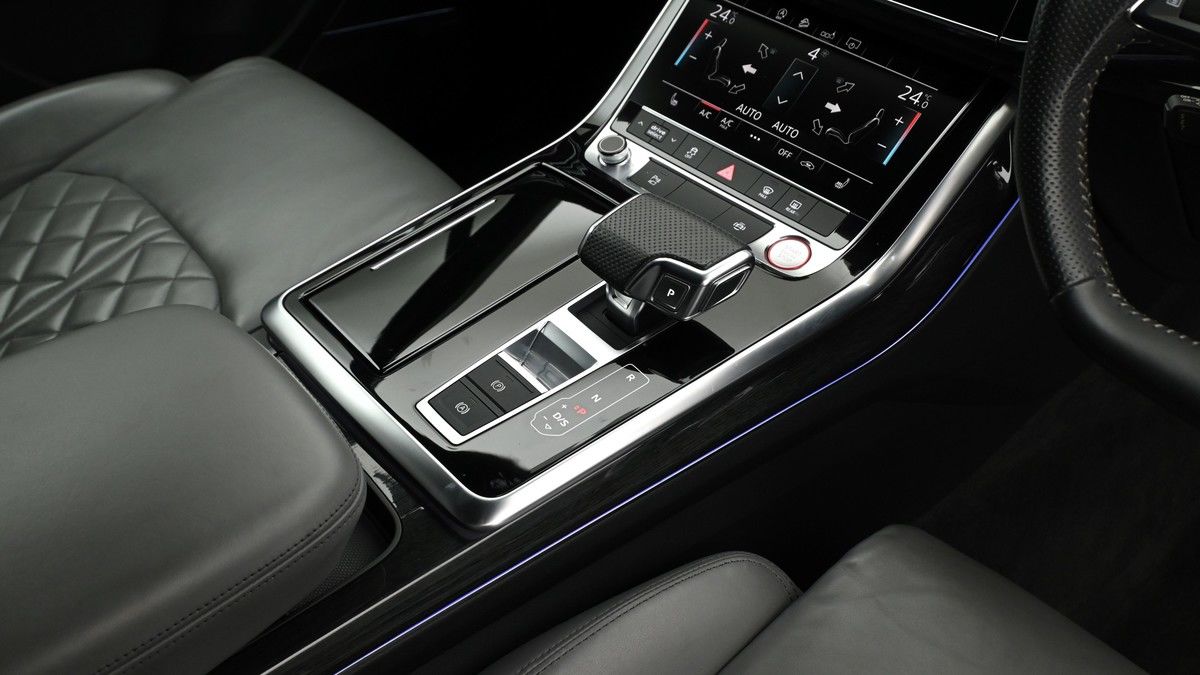 Audi SQ7 Image 2
