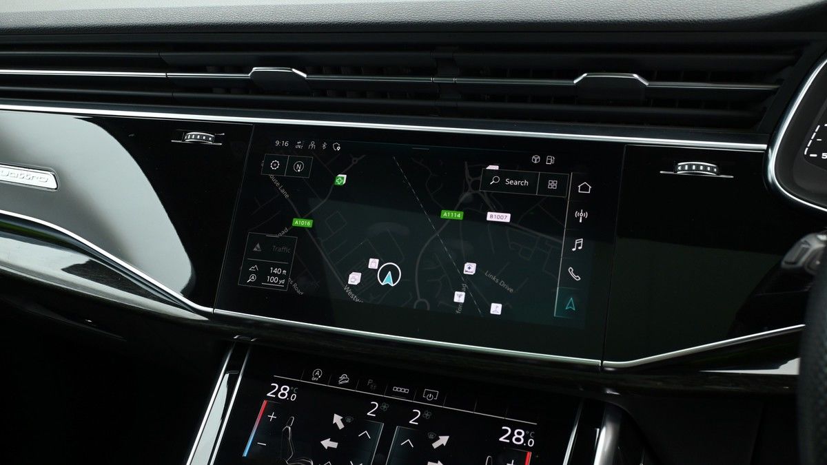Audi Q7 Image 11
