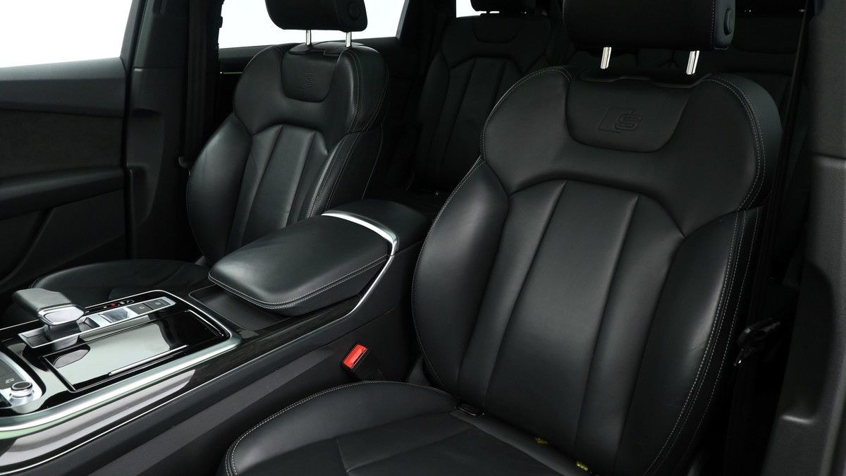 Audi Q7 Image 4